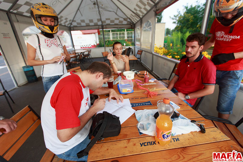 Киев: Чемпионат по картингу 2013 - второй этап