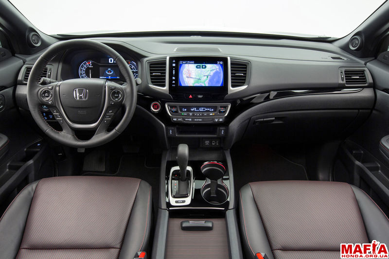 2017-Honda-Ridgeline-interior-view