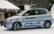 Honda проверяет гибридные автомобили в условиях холодных районов Хоккайдо